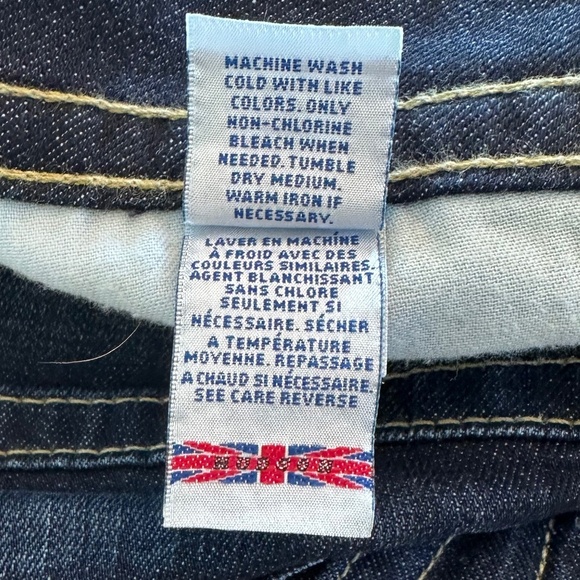 Hudson - Stretch bootcut jeans w/ triangular flap pockets in dark wash, Size 29 - Picture 15 of 16